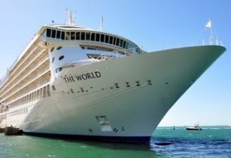 Le yacht des milliardaires en escale à Porto Vecchio