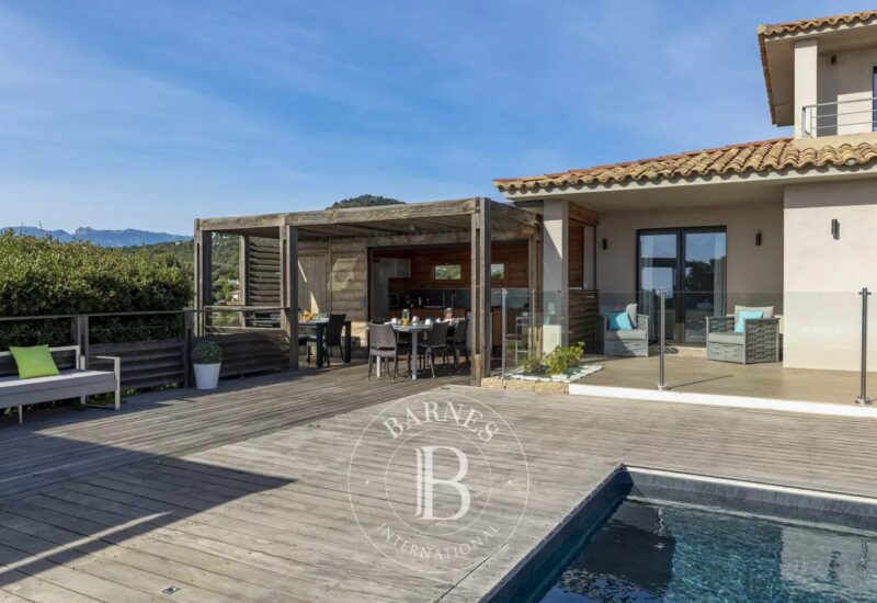 Porto vecchio, Palombaggia, villa 5 bedrooms, pool and nearby the beach, Casa di l’Oru RL207