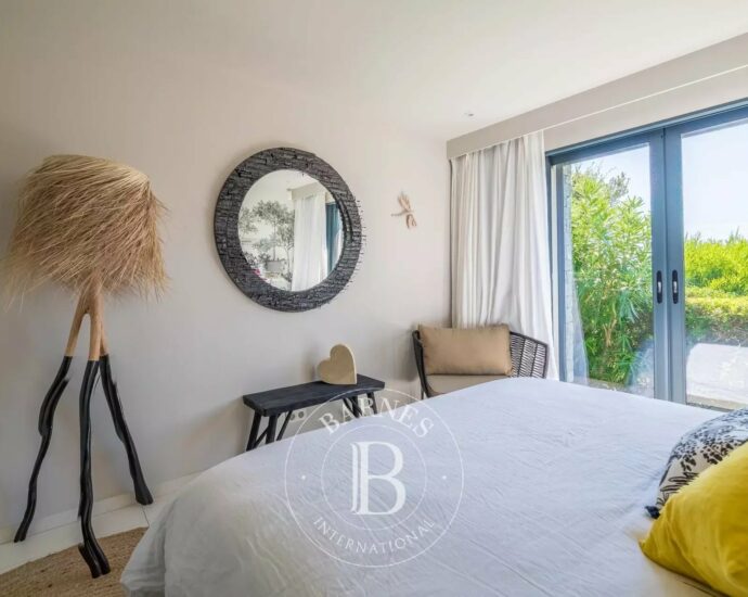 Porto Vecchio, Domaine de Cala Rossa, Villa 4 bedrooms, swimming pool, sea view, villa Tempiu Para, RL227