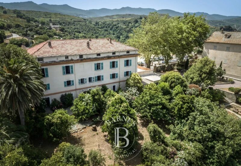Demeure de Maître dominant la vallée du Nebbiu et le golfe de Saint-Florent