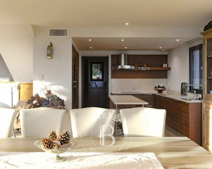 Porto vecchio, Arasu/Cirindinu, villa 5 bedrooms, pool and sea view, Petra Rossa RL168