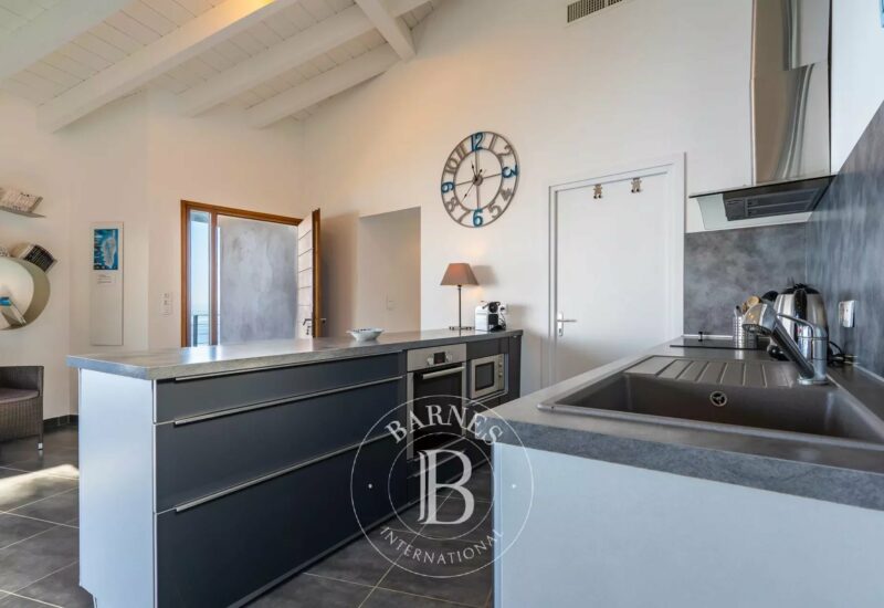 L’Ile Rousse, 3-bedroom villa, panoramic sea view, beach within walking distance