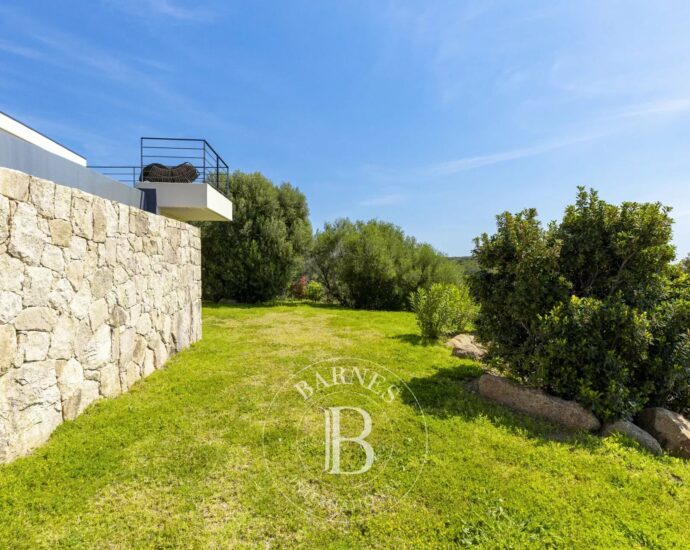 Porto-vecchio, villa 4 bedrooms, 1 children dormitory, swimming pool, sea view, Villa Saviu RL303