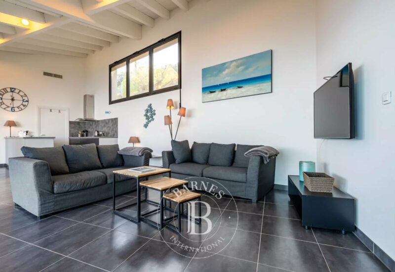 L’Ile Rousse, 3-bedroom villa, panoramic sea view, beach within walking distance