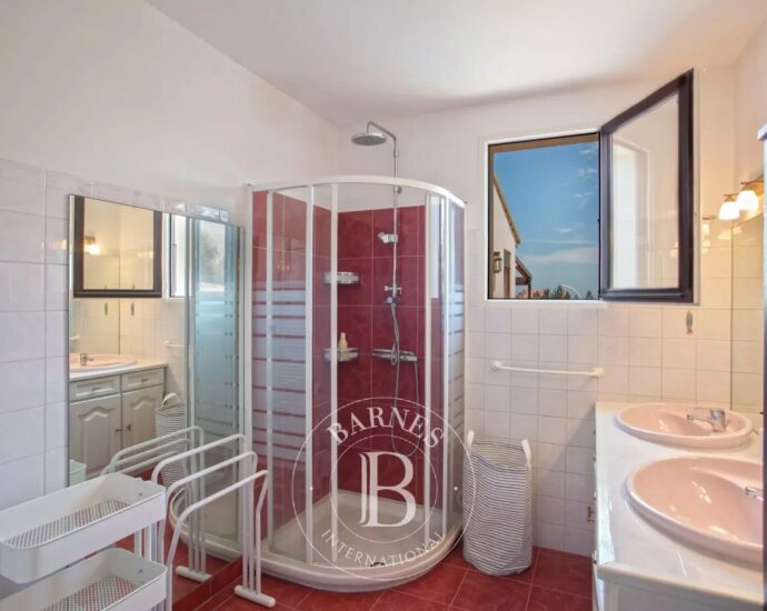 Calvi, 4 chambres, vue mer et plage à pied, RL329 Villa Capuccino