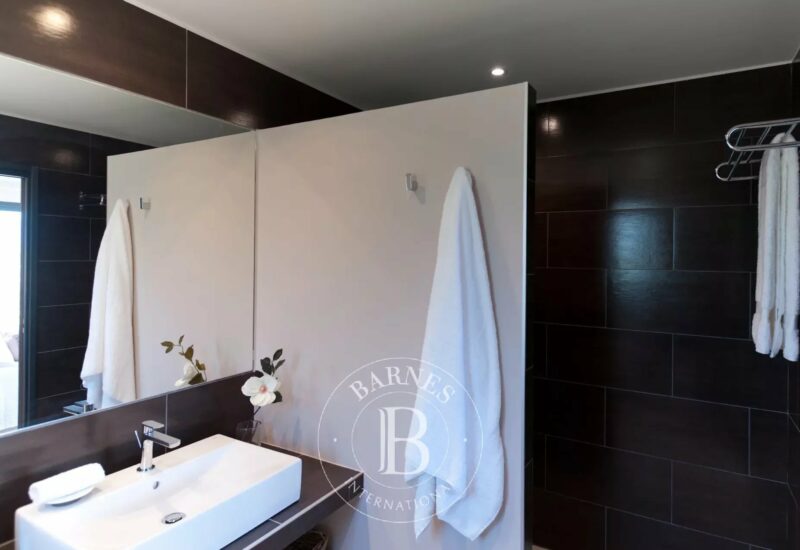 Porto vecchio, Arasu/Cirindinu, villa 5 bedrooms, pool and sea view, Petra Rossa RL168