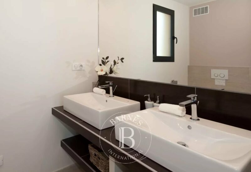 Porto vecchio, Arasu/Cirindinu, villa 5 bedrooms, pool and sea view, Petra Rossa RL168