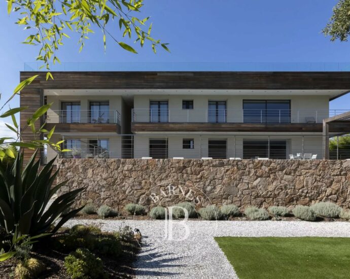 Porto Vecchio, Cala Rossa, Villa A Maredda, 5 bedrooms, swimming pool and nearby the beach, RL177