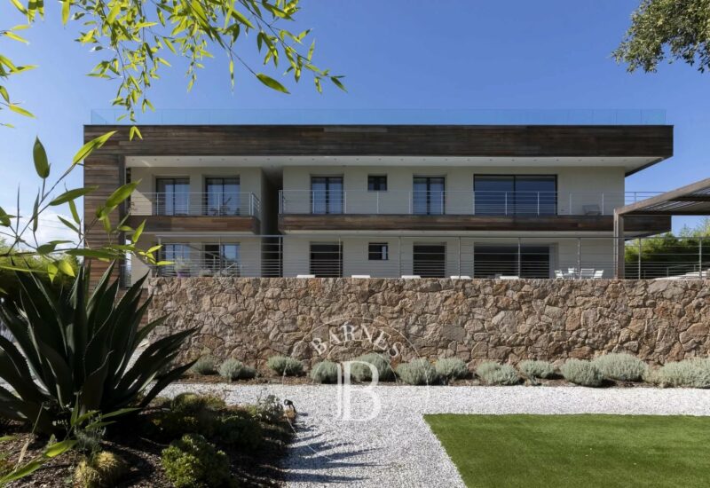 Porto Vecchio, Cala Rossa, Villa A Maredda, 5 bedrooms, swimming pool and nearby the beach, RL177