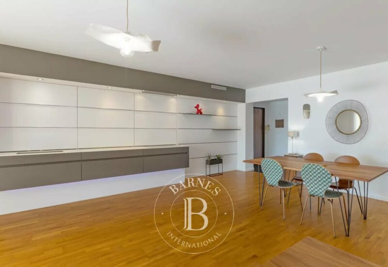 AJACCIO – Appartement standing, vue mer, 4 chambres