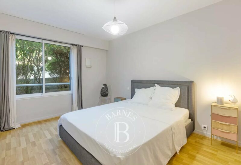 AJACCIO – Appartement standing, vue mer, 4 chambres
