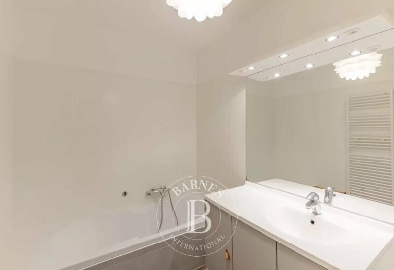 AJACCIO – Appartement standing, vue mer, 4 chambres