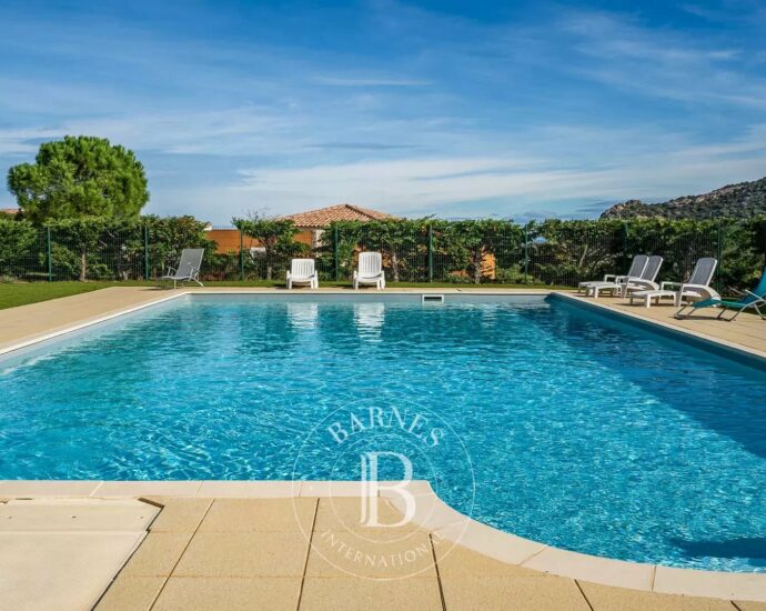 Lumio, 2-bedroom flat with sea view in a luxury residence by the sea