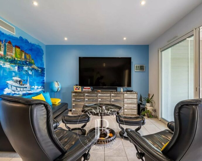 Lumio, 2-bedroom flat with sea view in a luxury residence by the sea