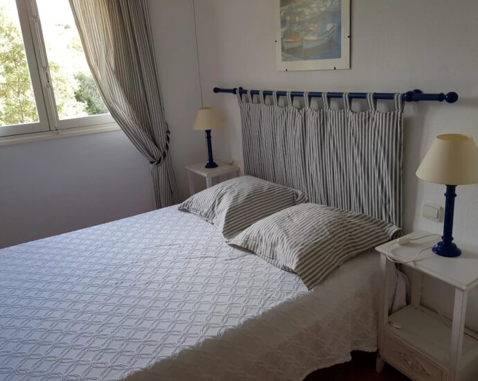Exclusivity, Villa Mitoyenne, Domaine de Cala Rossa, Triplex, Beach on foot