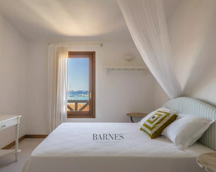 Ile de Cavallo – Duplex 3/4 chambres – Vue mer
