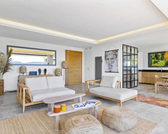 Domaine de Cala Rossa, villa 5 chambres, piscine et vue mer, Villa Serra