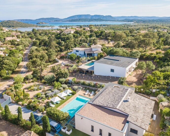 Domaine D’Arasu, Villa 4 chambres vue mer et piscine, Casa Bianca RL270