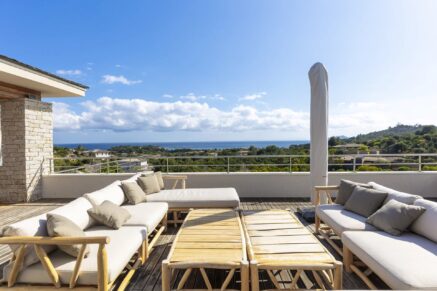 Palombaggia, 7 bedroom villa, sea view, swimming pool, beach on foot
