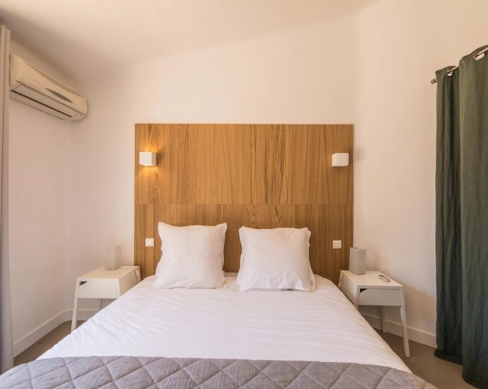 Porto Vecchio, villa 4 chambres, piscine, proche plage