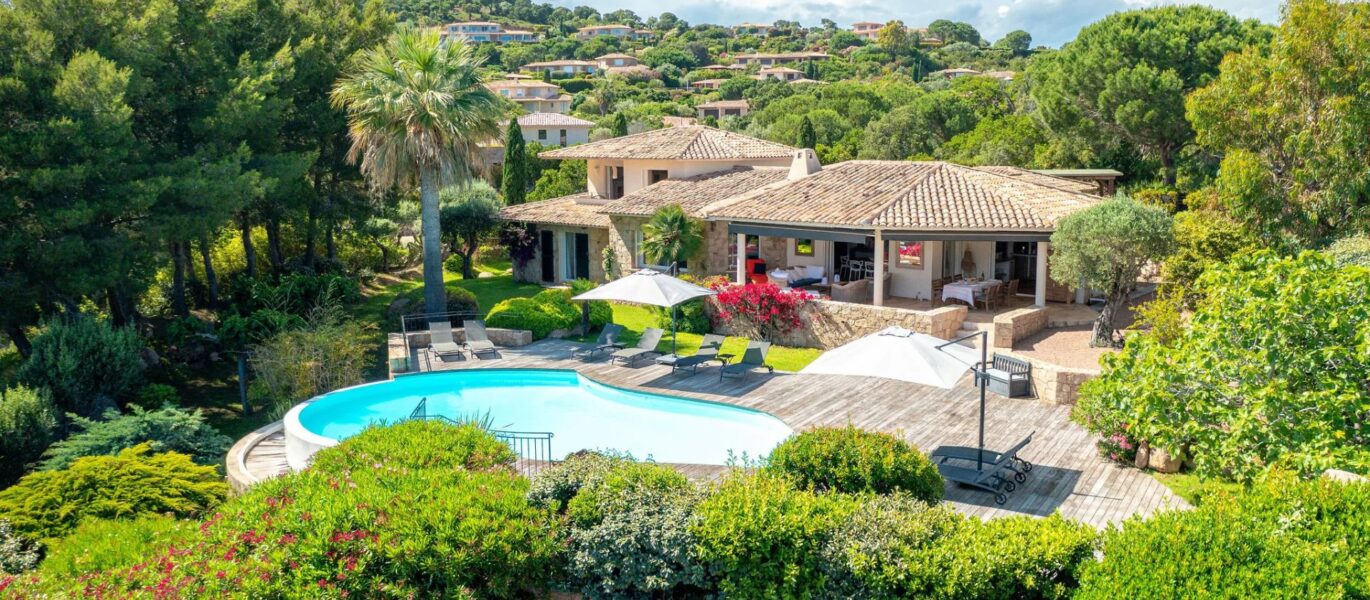 Punta d’Arasu, villa 5 chambres, vue mer, plage à pied, Villa Punta RL319