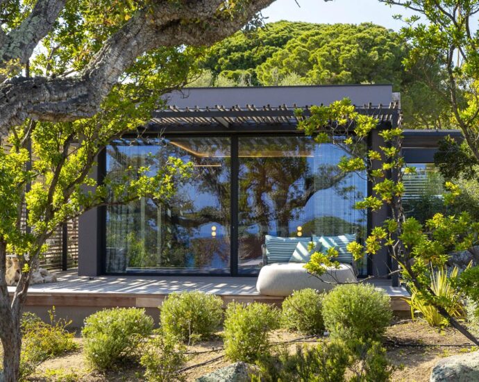 Arinella, villa 7 chambres, pied dans l’eau, piscine, vue mer, RL313 Benguerra