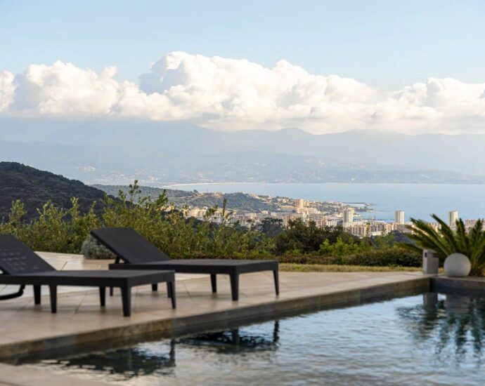 Exclusivité, Alata, Villa, 4 chambres, vue mer panoramique, piscine, jacuzzi