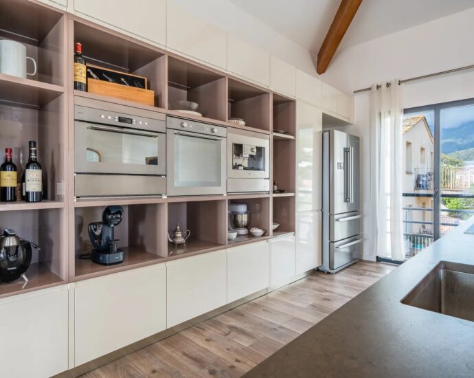 Bastia, penthouse, vue mer, 4 chambres, proche plage