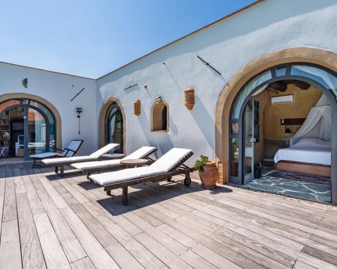 Calvi, villa, 4 bedrooms, swimming pool, close to the beach