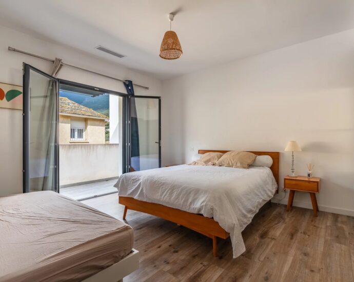 Bastia, penthouse, vue mer, 4 chambres, proche plage