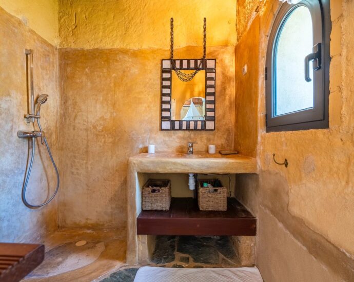 Calvi, villa, 4 bedrooms, swimming pool, close to the beach