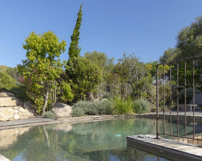 Palombaggia, bergerie avec piscine, vue mer, proche plage