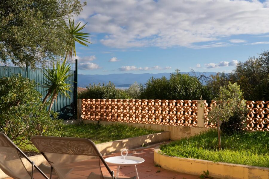 Exclusivité, Ajaccio, Appartement, 3 chambres, bord de mer, plage à pied