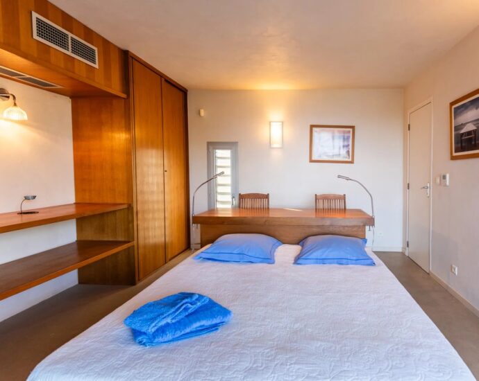 Pinarello, 5 bedrooms, swimming pool, sea and mountain views