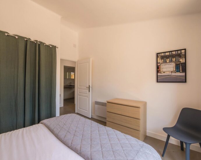 Porto Vecchio, villa 4 chambres, piscine, proche plage