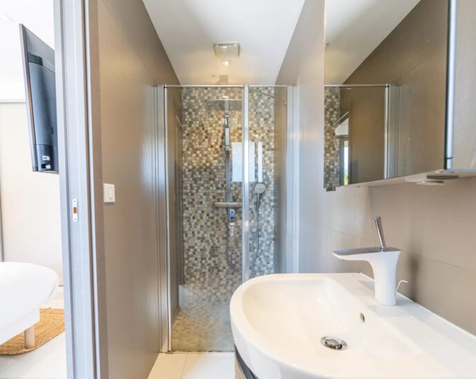 Porto Vecchio, Cala Rossa, Villa A Maredda, 5 chambres, piscine et plage à pied