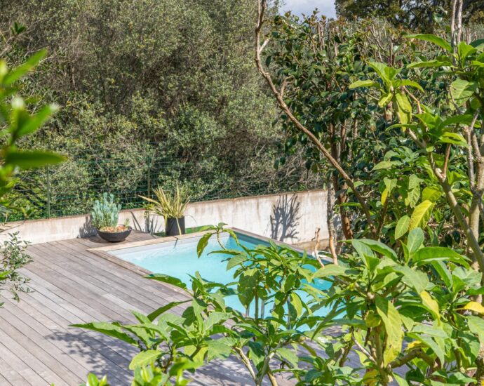 Exclusivité, Porto-Vecchio, propriété 7 chambres, piscine