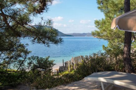 Porto-Vecchio, Cala Rossa, Domaine privé, pied dans l’eau, 2 chambres, vue mer