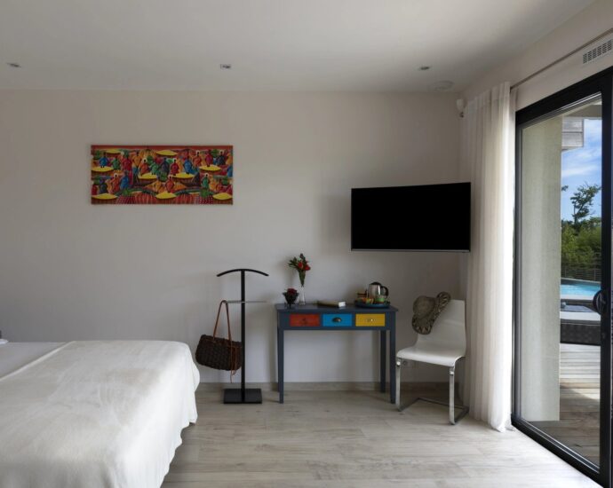 Porto Vecchio, Cala Rossa, Villa A Maredda, 5 chambres, piscine et plage à pied