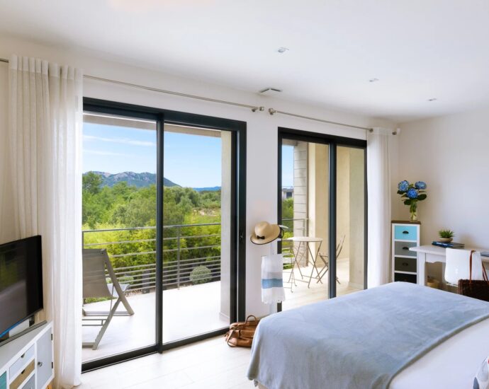 Porto Vecchio, Cala Rossa, Villa A Maredda, 5 chambres, piscine et plage à pied