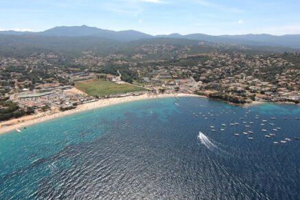 Rive Sud d’Ajaccio, villa récente, vue mer panoramique, 5 chambres, piscine, proches plages.