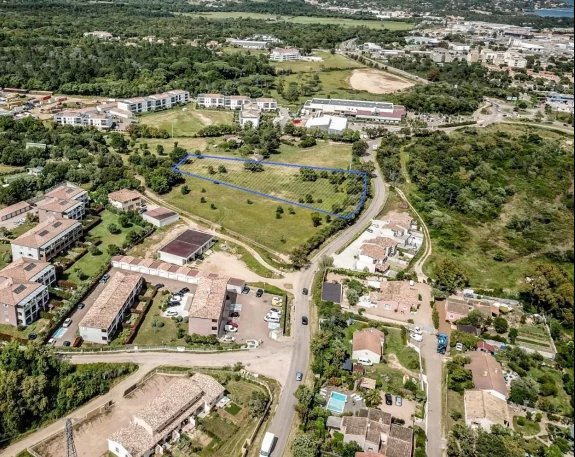 Porto-Vecchio – Terrain constructible – 4 000 m² de constructibilité