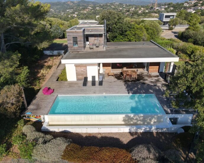 Pinarello, 5 bedrooms, swimming pool, sea and mountain views