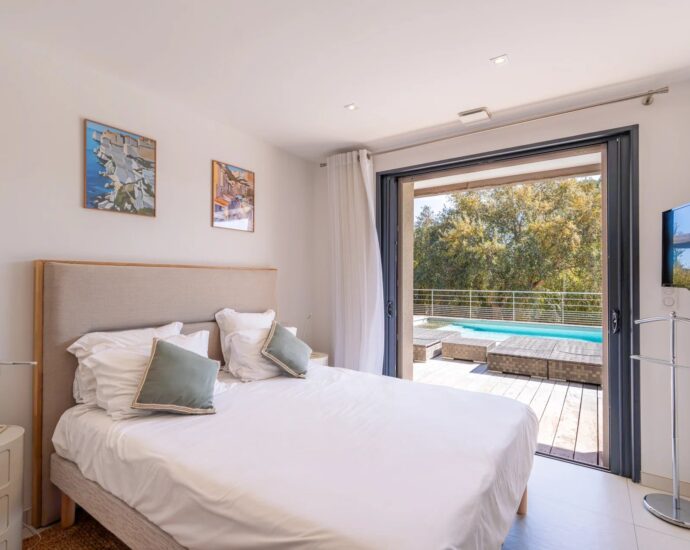 Porto Vecchio, Cala Rossa, Villa A Maredda, 5 chambres, piscine et plage à pied