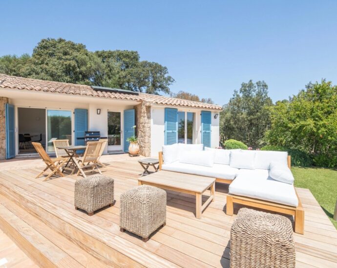 Porto Vecchio, villa 4 chambres, piscine, proche plage