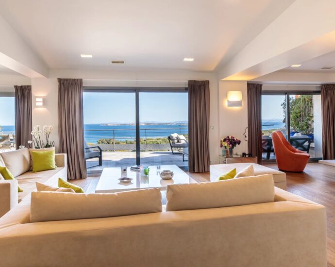 BONIFACIO – CALA LONGA – PANORAMIC SEA VIEW PROPERTY