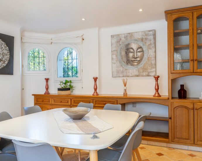 Exclusivité, Porto-Vecchio, propriété 7 chambres, piscine