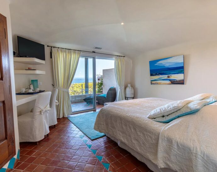 Bonifacio, Cala Longa , Villa 6 chambres, piscine, vue mer,  RL357 Marina Di Cavu