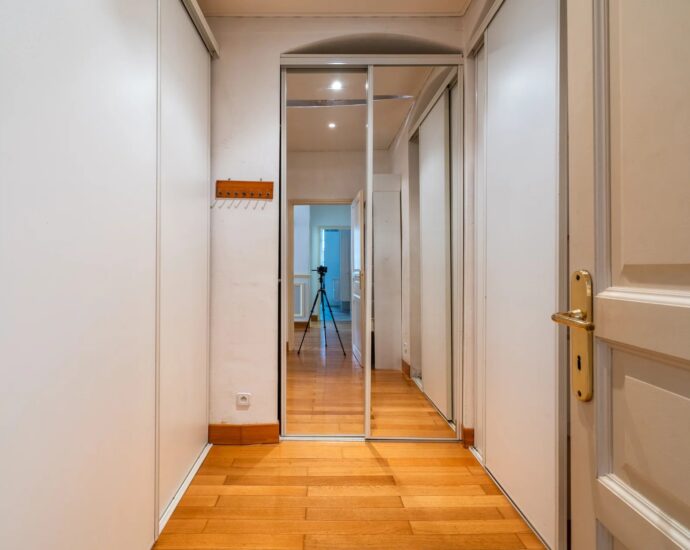 Bastia, City Center, Bourgeois Apartment, 3 Bedrooms