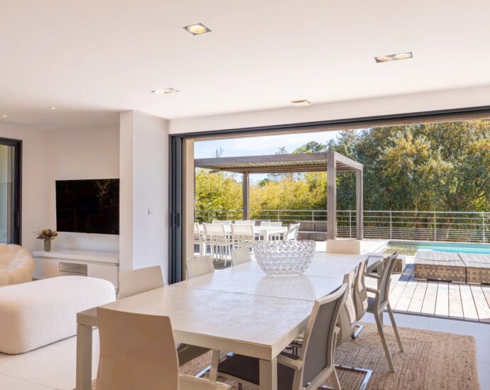 Porto Vecchio, Cala Rossa, Villa A Maredda, 5 chambres, piscine et plage à pied